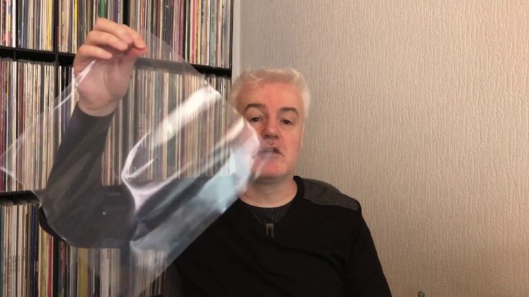 Vente de Pochettes Vinyles Rares en Boutique