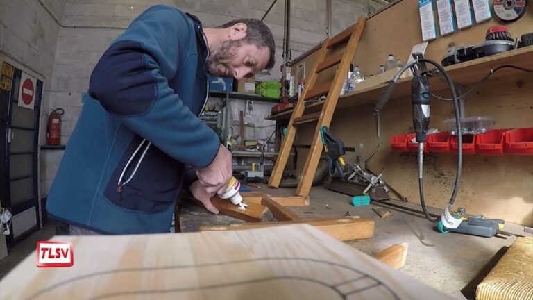 R&eacute;paration de Meubles Anciens d’Occasion : Guide Pratique